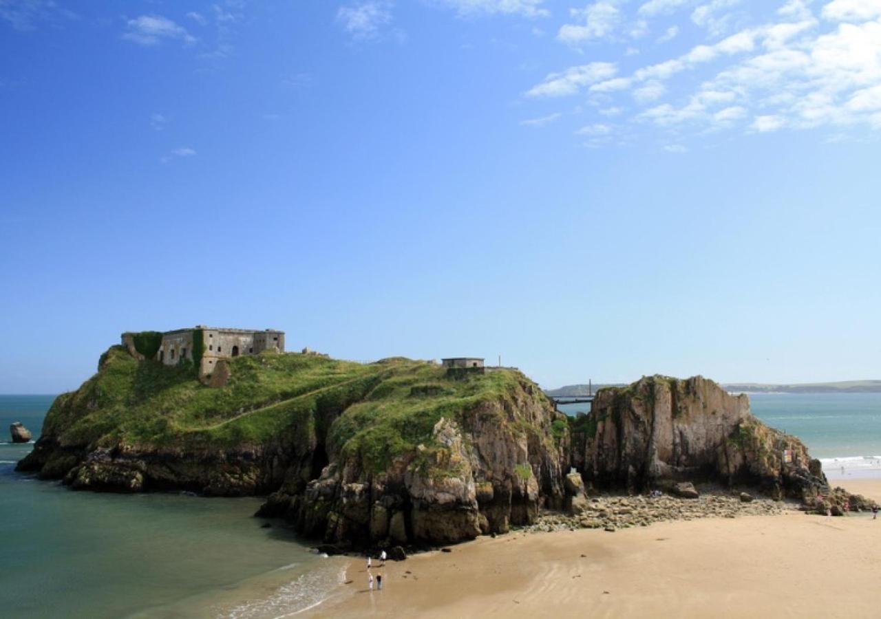 Wall Cottage Tenby Exterior photo