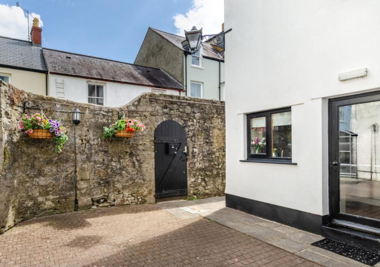 Wall Cottage Tenby Exterior photo