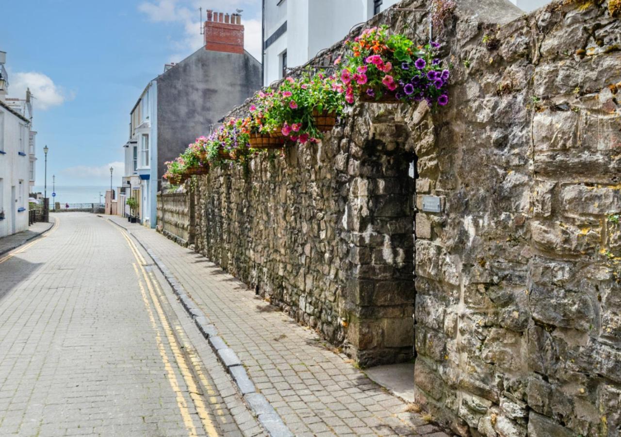 Wall Cottage Tenby Exterior photo